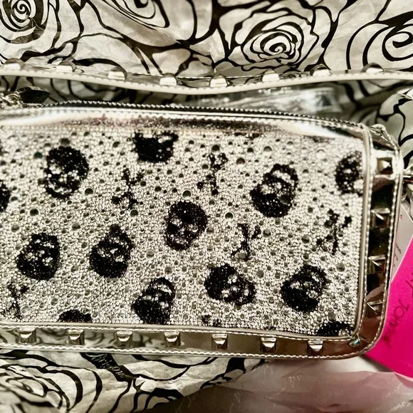 Betsy Johnson Rhinestone Skull Purse - Picture 2 of 8